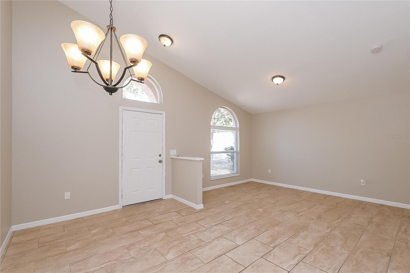 Image 4 of 15 For 507 Sunset Beach Court
