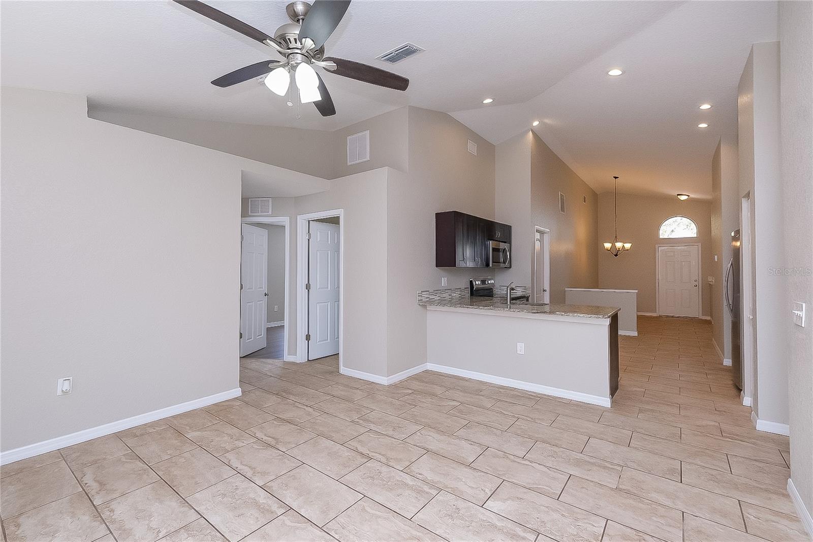 Image 5 of 15 For 507 Sunset Beach Court
