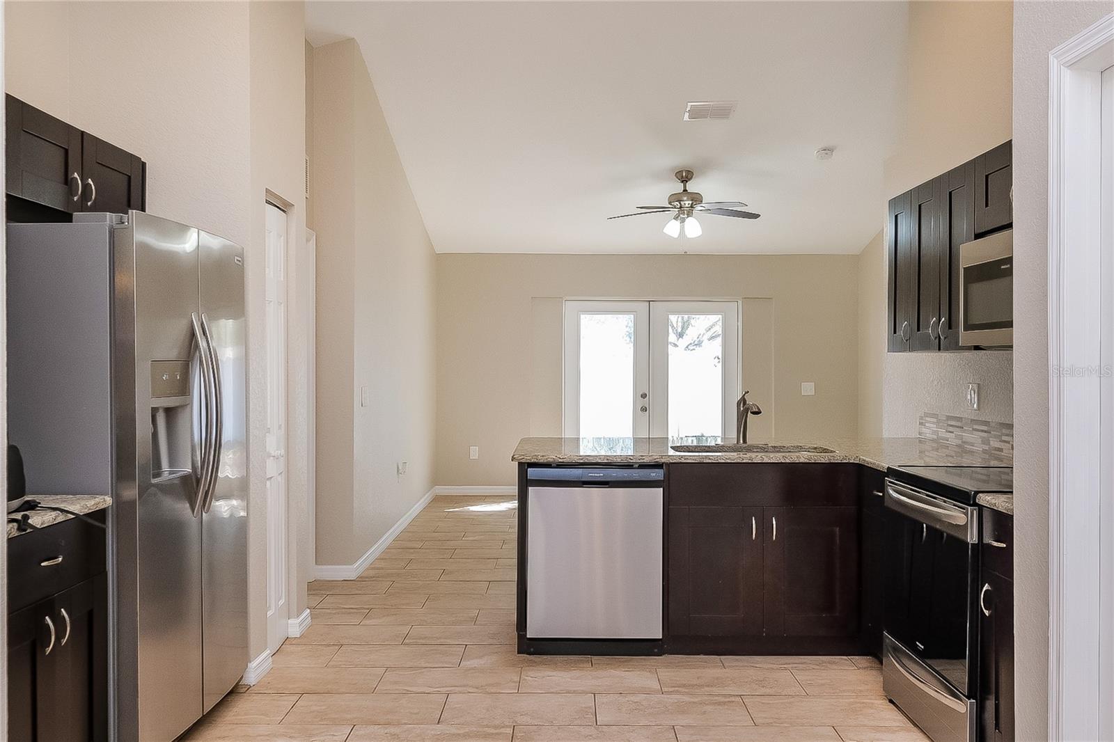 Image 7 of 15 For 507 Sunset Beach Court