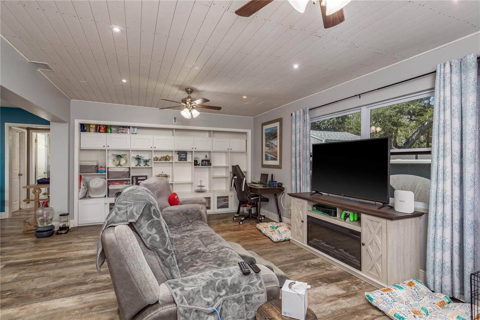 Image 12 of 42 For 1144 Woodbrook Drive