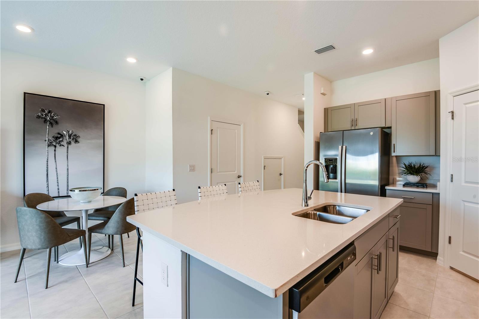 Image 4 of 15 For 2322 Paravane Way