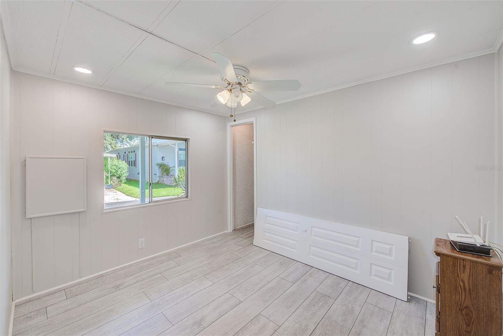 Image 17 of 31 For 9790 66th Street N 37