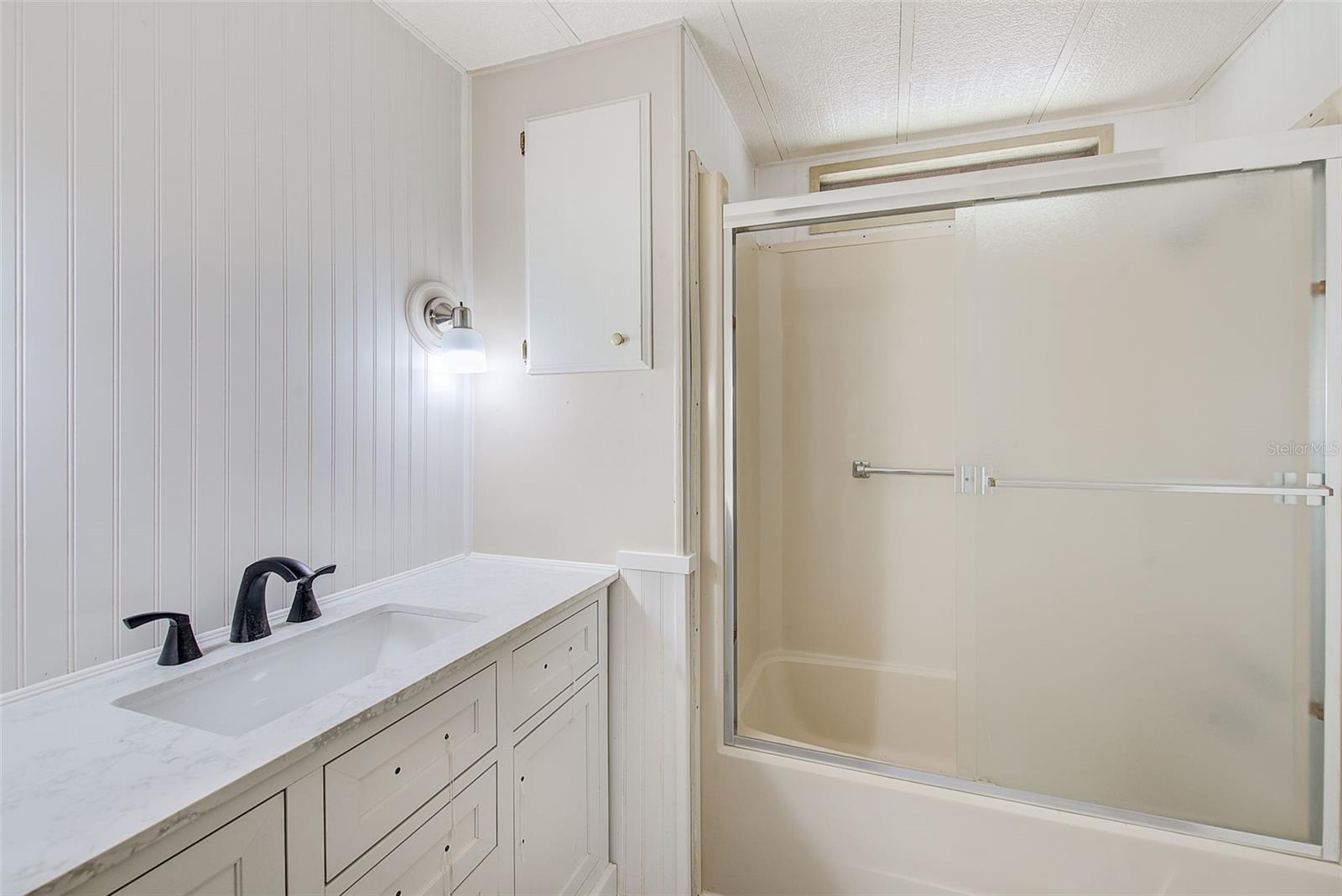 Image 18 of 31 For 9790 66th Street N 37