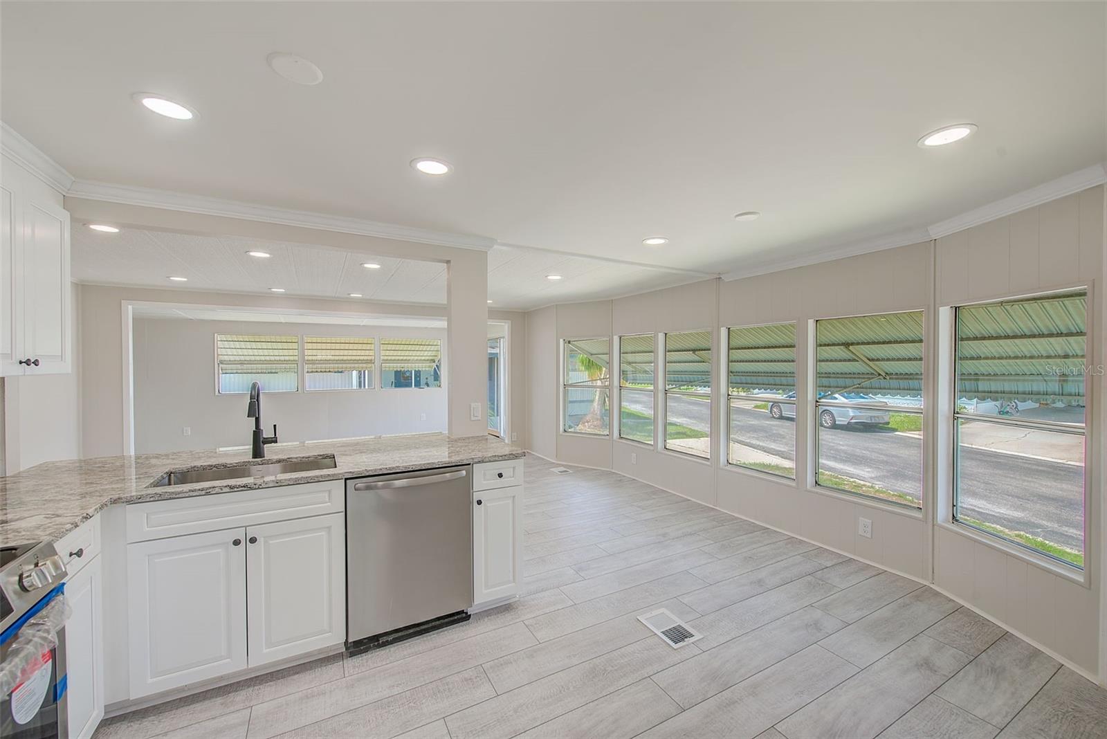 Image 2 of 31 For 9790 66th Street N 37