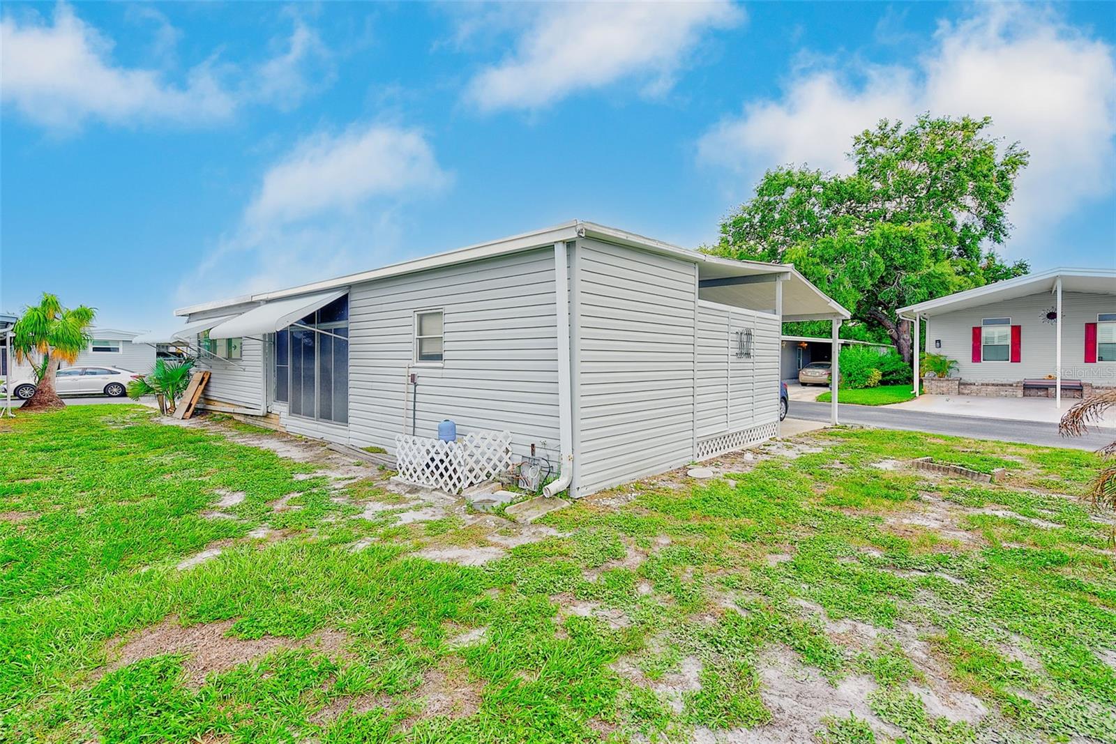 Image 27 of 31 For 9790 66th Street N 37