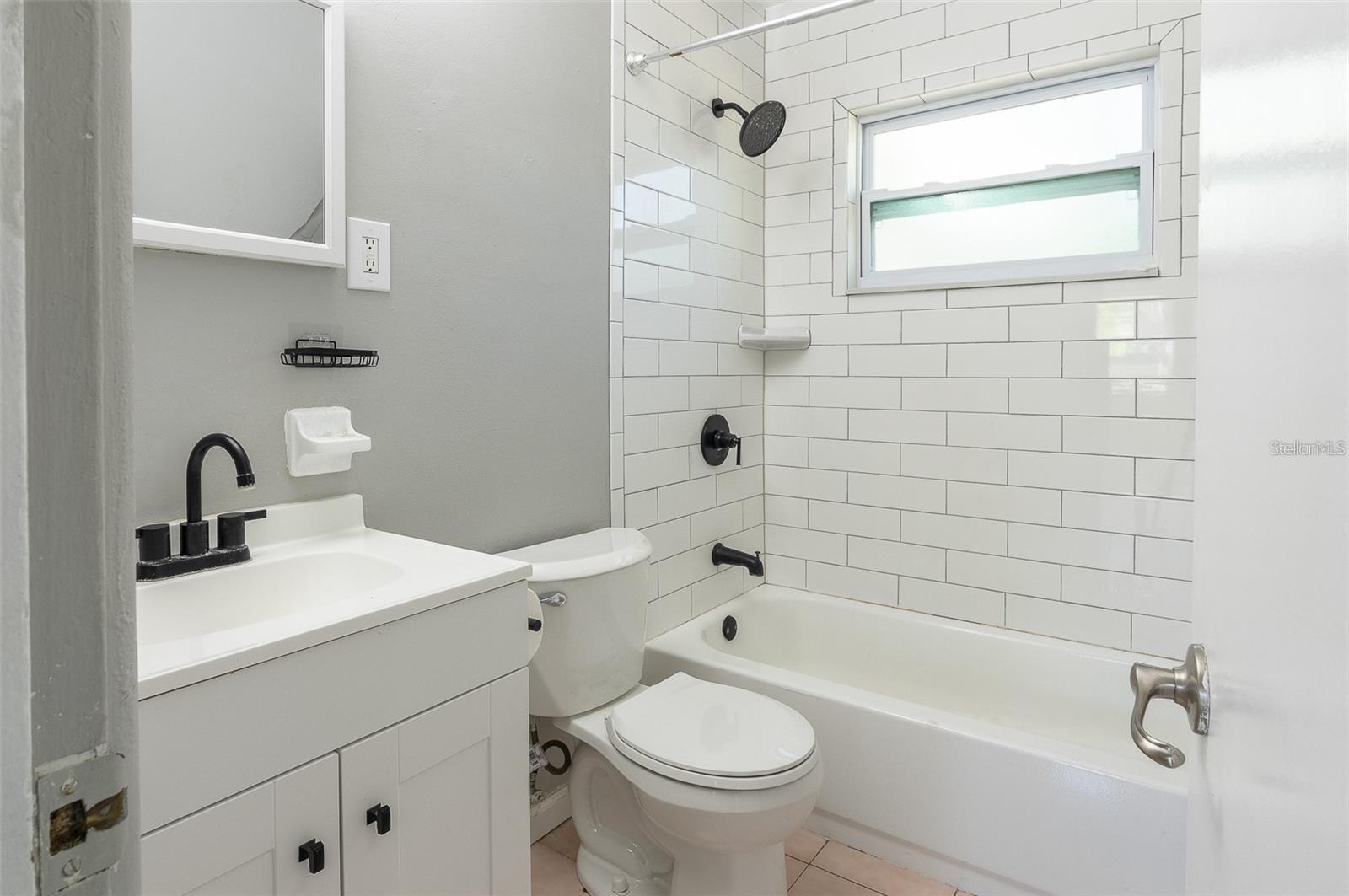 Image 15 of 26 For 3235 6th Avenue S