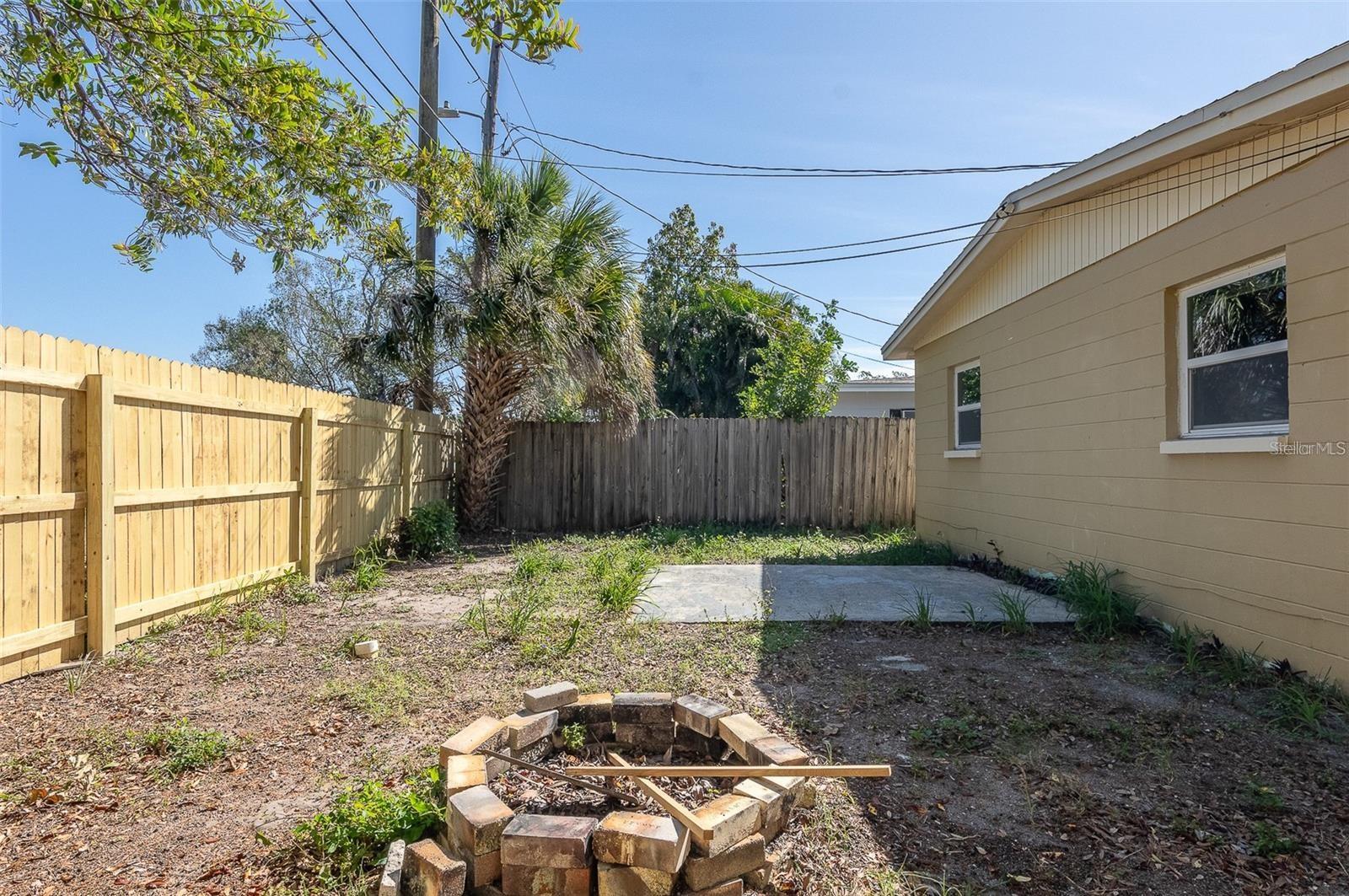 Image 23 of 26 For 3235 6th Avenue S