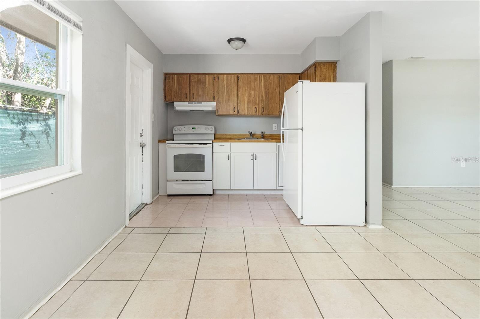Image 9 of 26 For 3235 6th Avenue S
