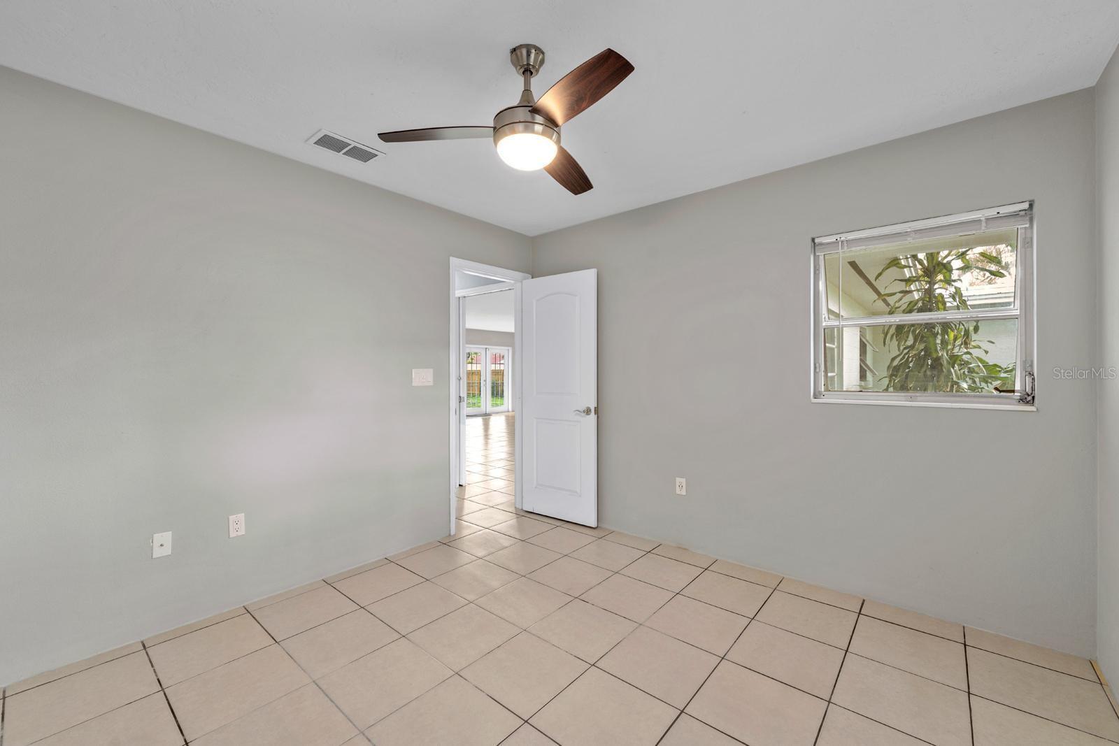 Image 17 of 27 For 1309 11th Avenue W