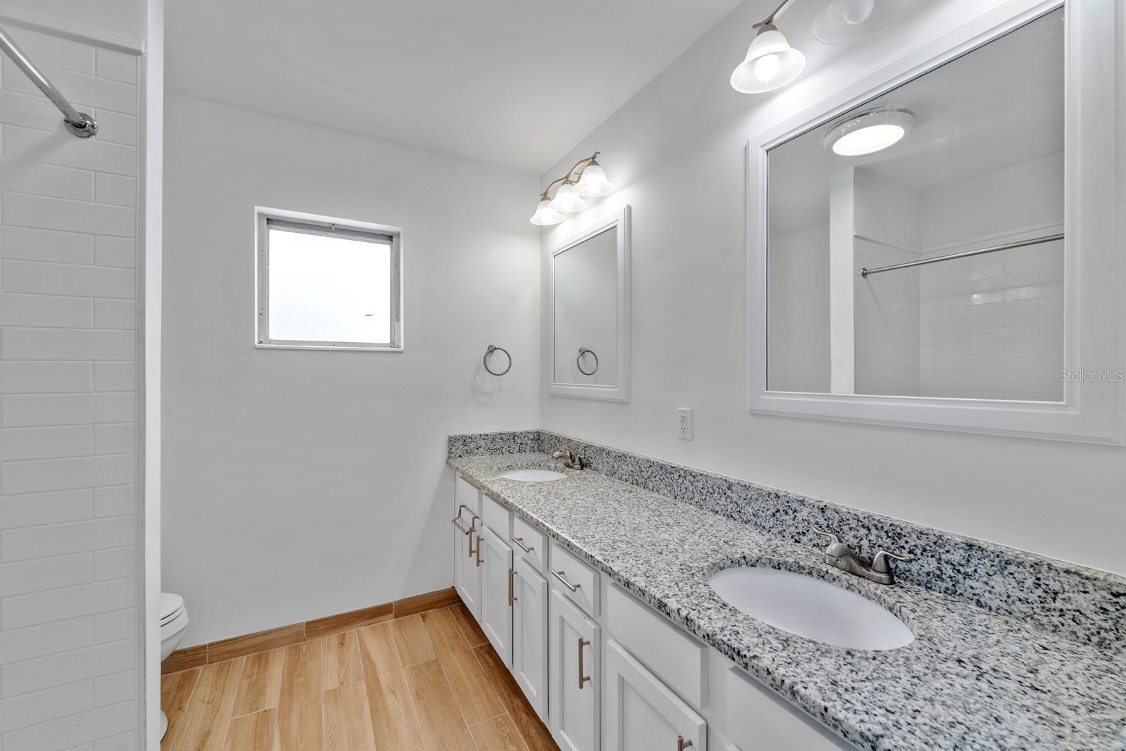 Image 18 of 27 For 1309 11th Avenue W