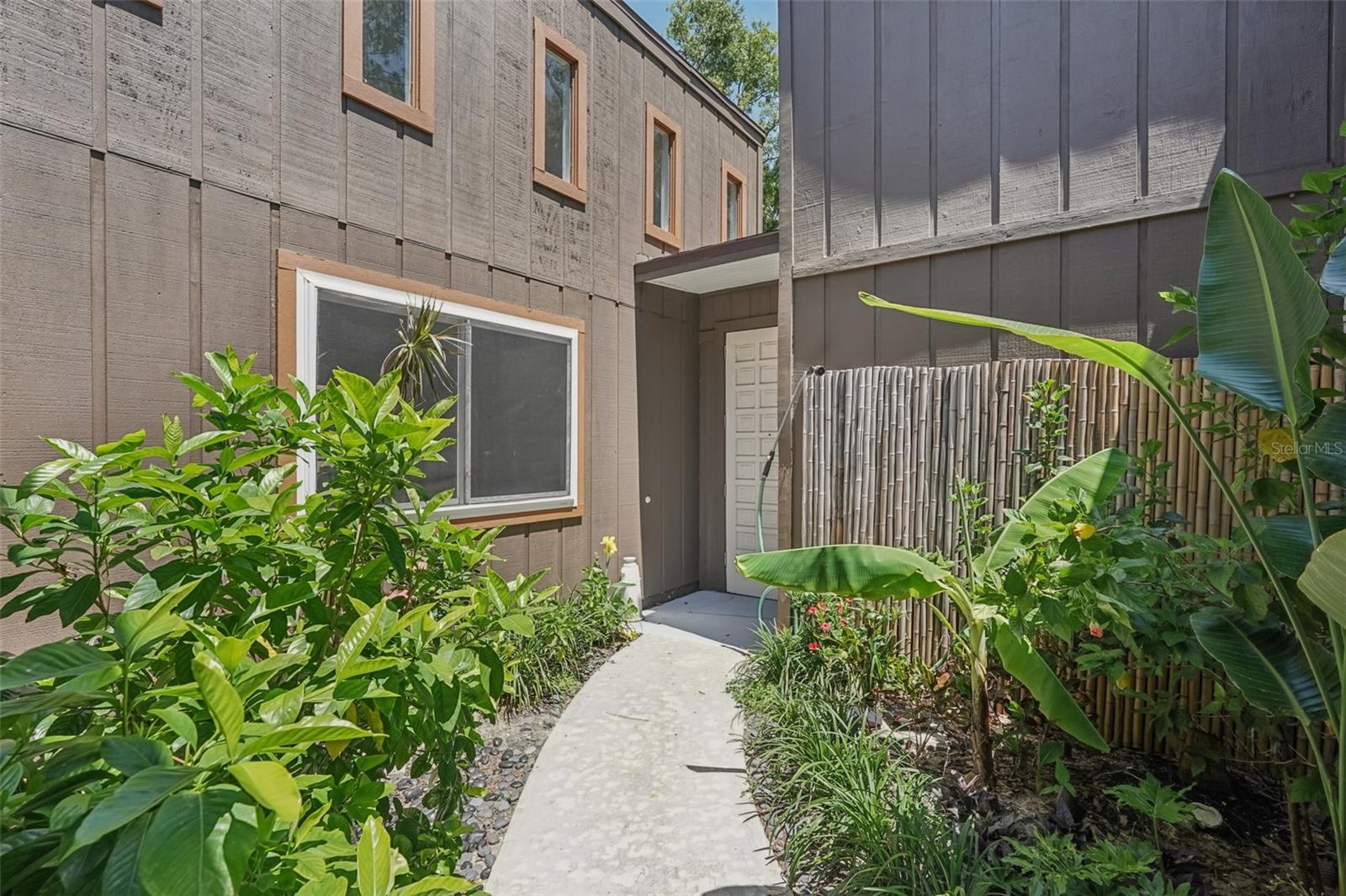 Image 28 of 36 For 2896 Grand Cayman Street