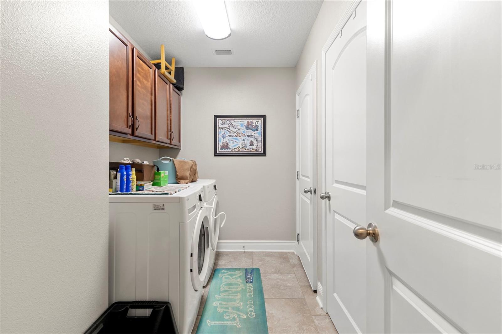 Listing photo id 27 for 13352 Palmera Vista Drive