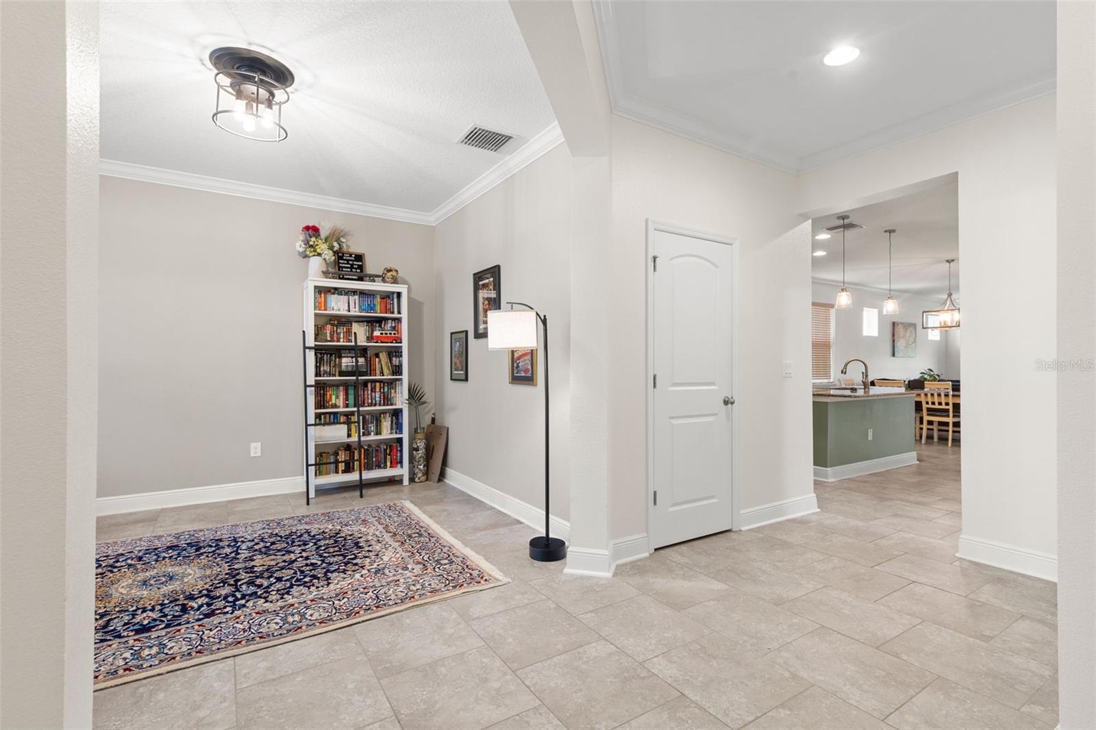 Listing photo id 1 for 13352 Palmera Vista Drive