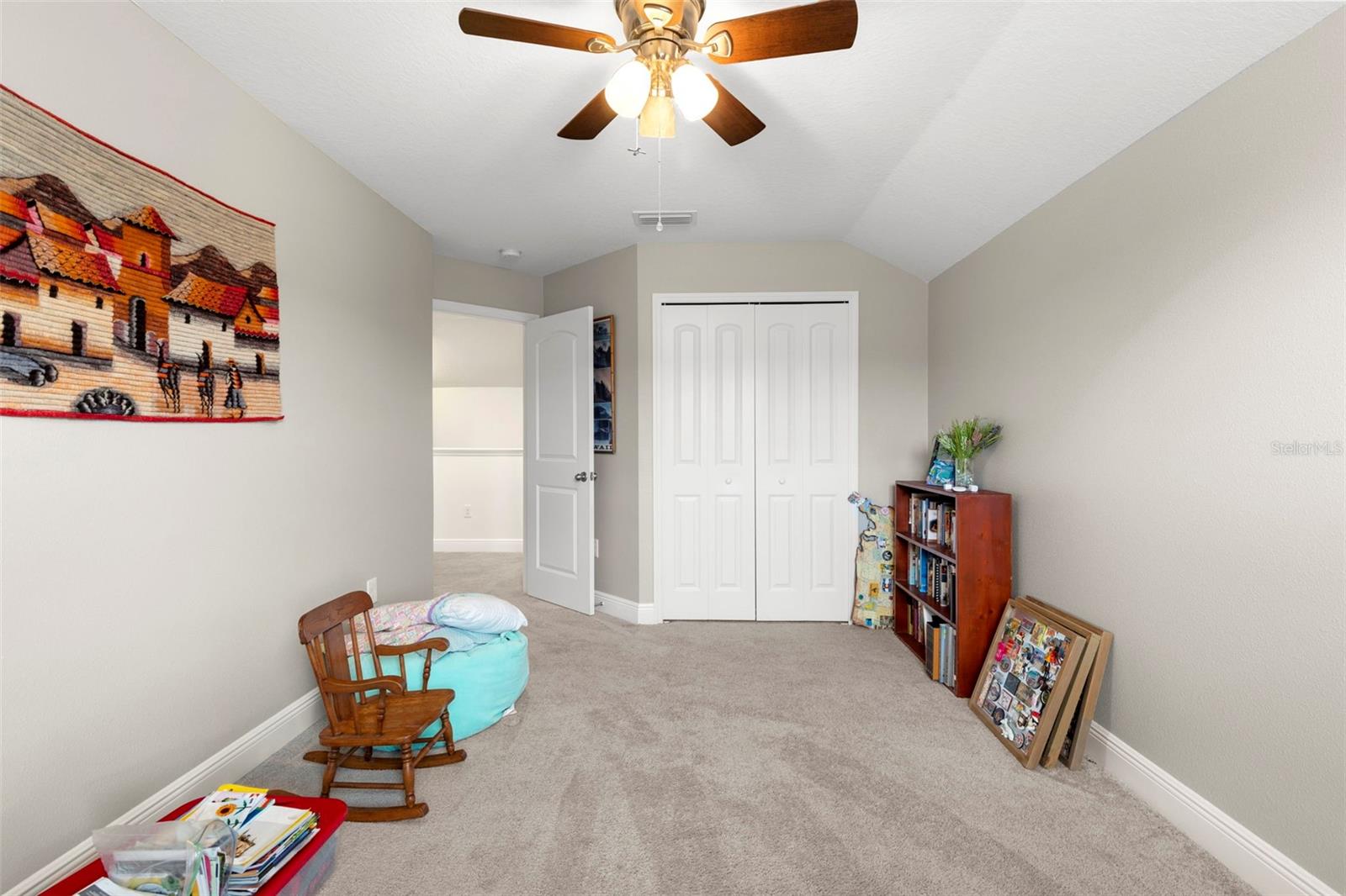 Listing photo id 32 for 13352 Palmera Vista Drive