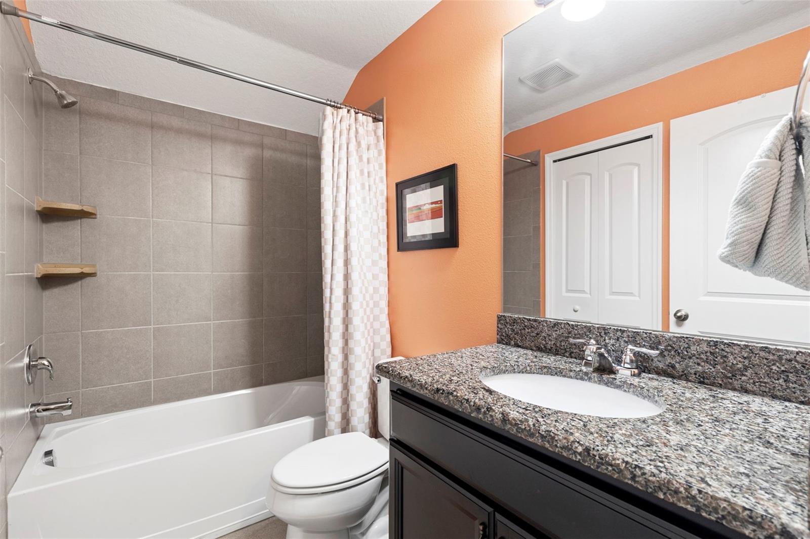 Listing photo id 33 for 13352 Palmera Vista Drive
