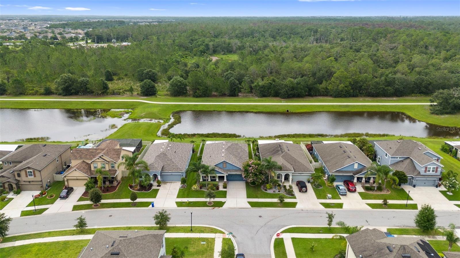 Listing photo id 36 for 13352 Palmera Vista Drive