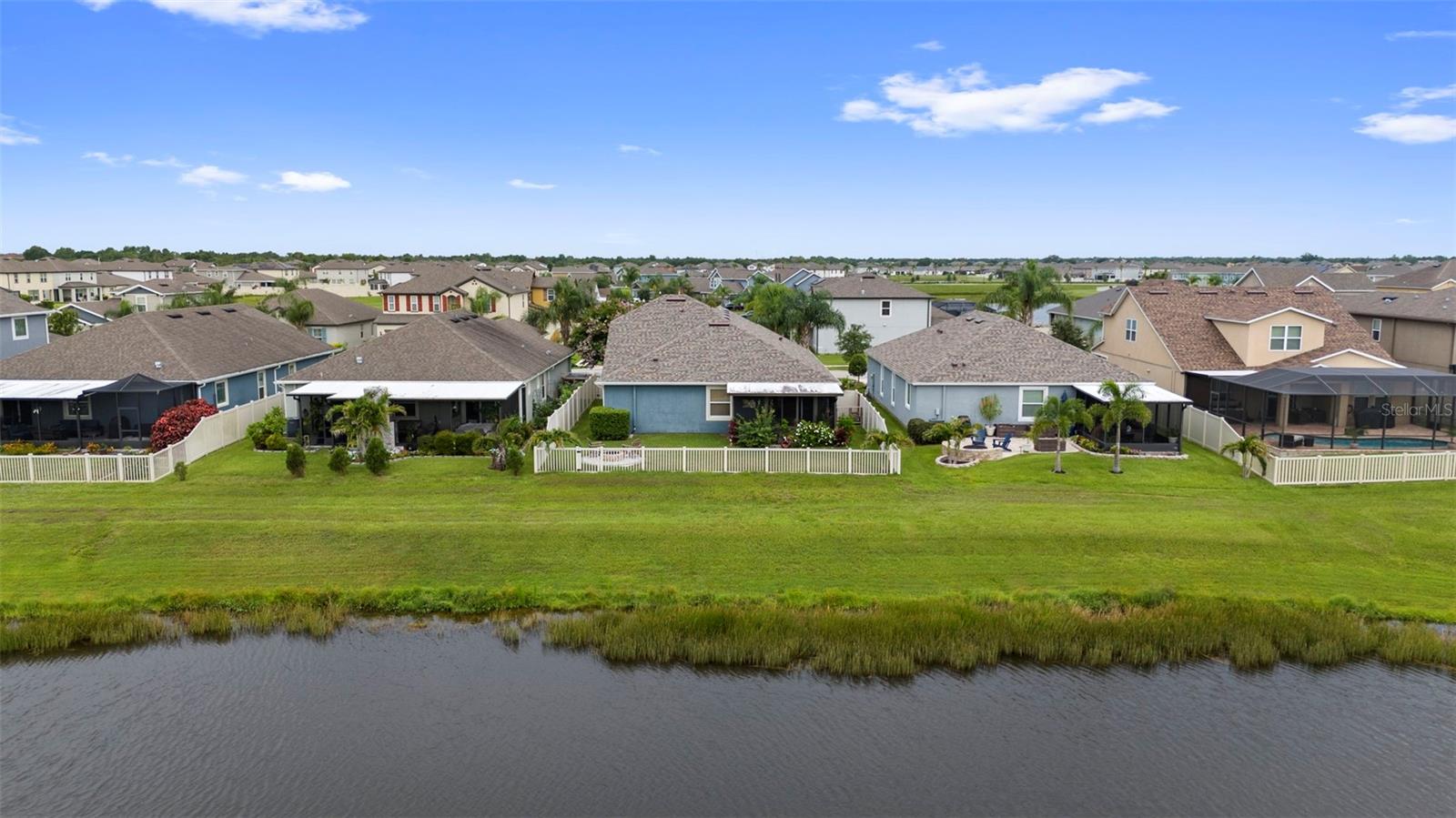 Listing photo id 42 for 13352 Palmera Vista Drive