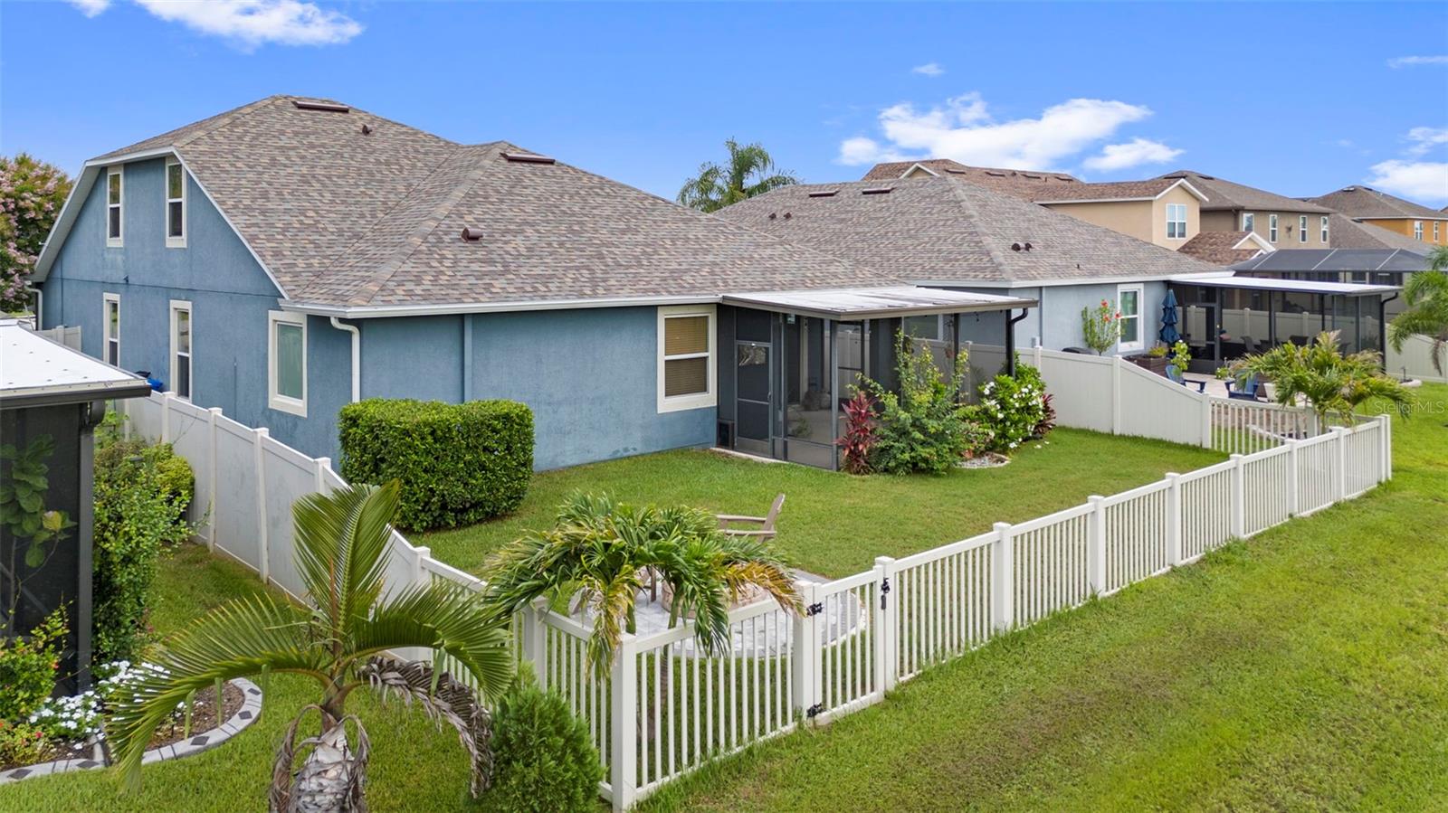 Listing photo id 43 for 13352 Palmera Vista Drive