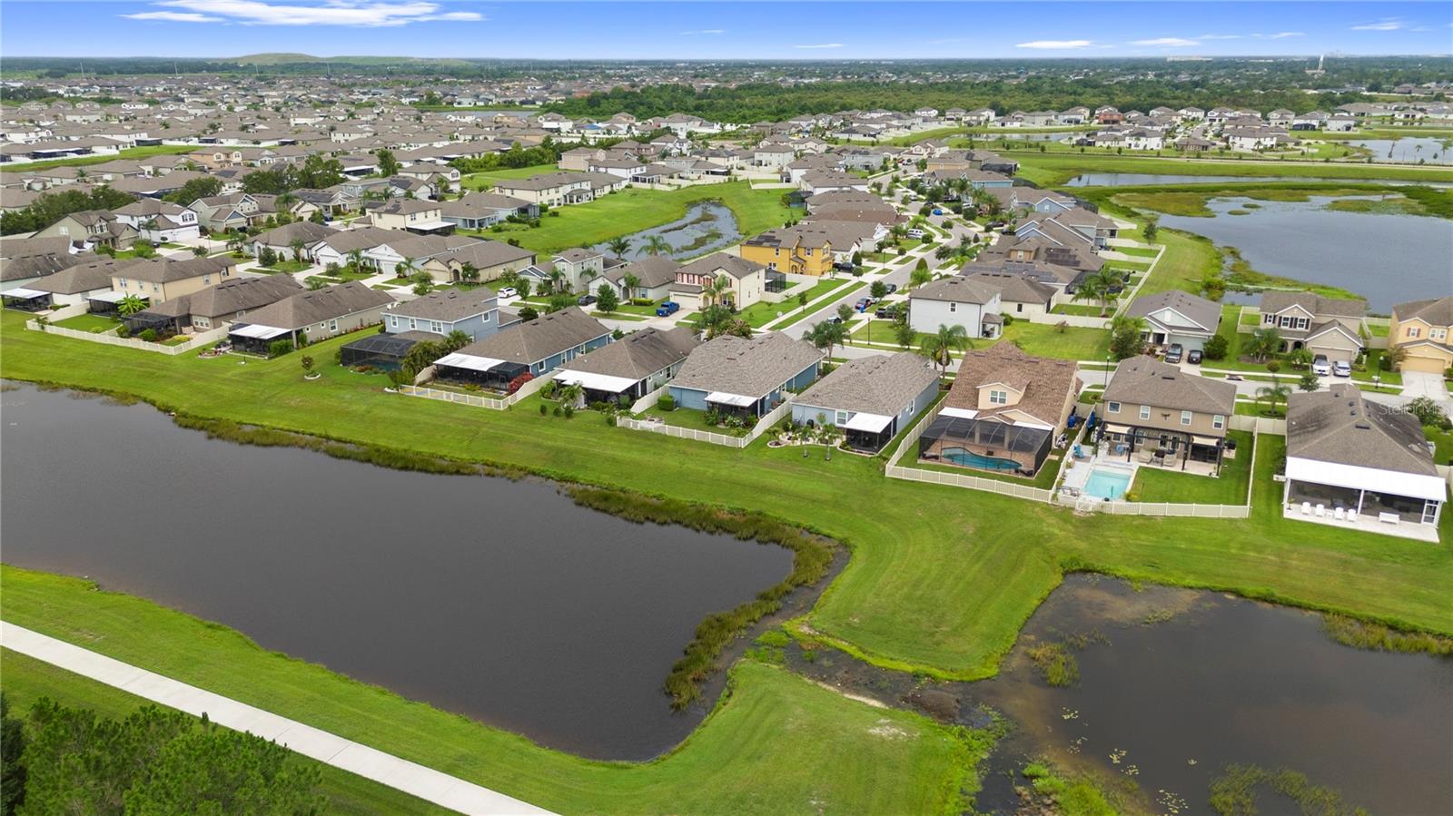 Image 68 of 75 For 13352 Palmera Vista Drive