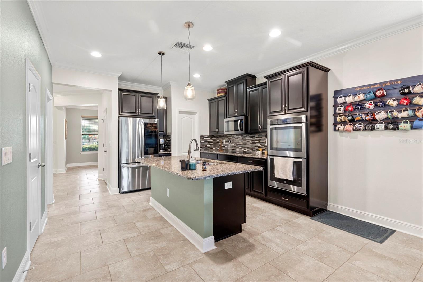 Listing photo id 6 for 13352 Palmera Vista Drive