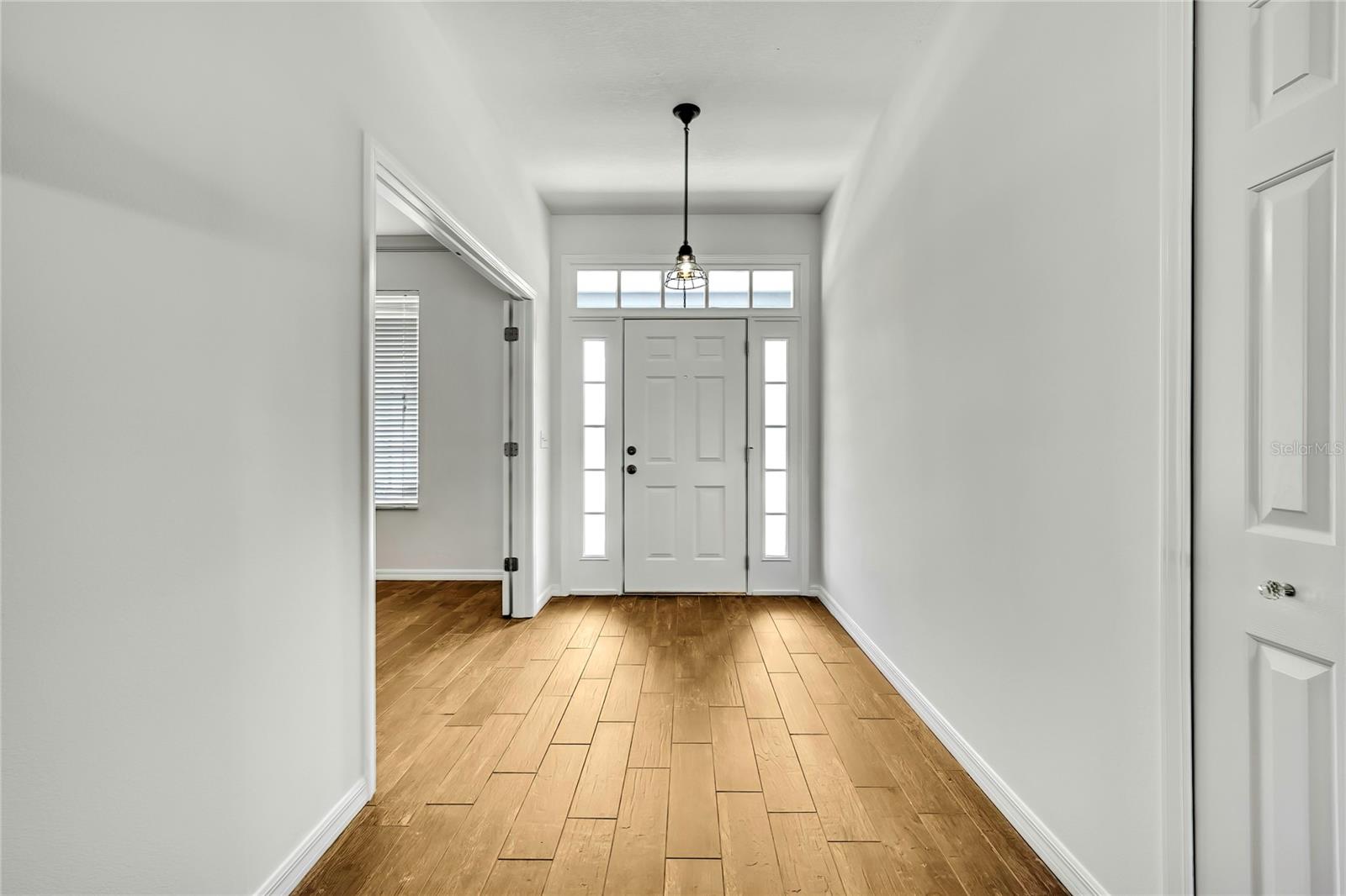 Image 10 of 65 For 22431 Panther Run Court