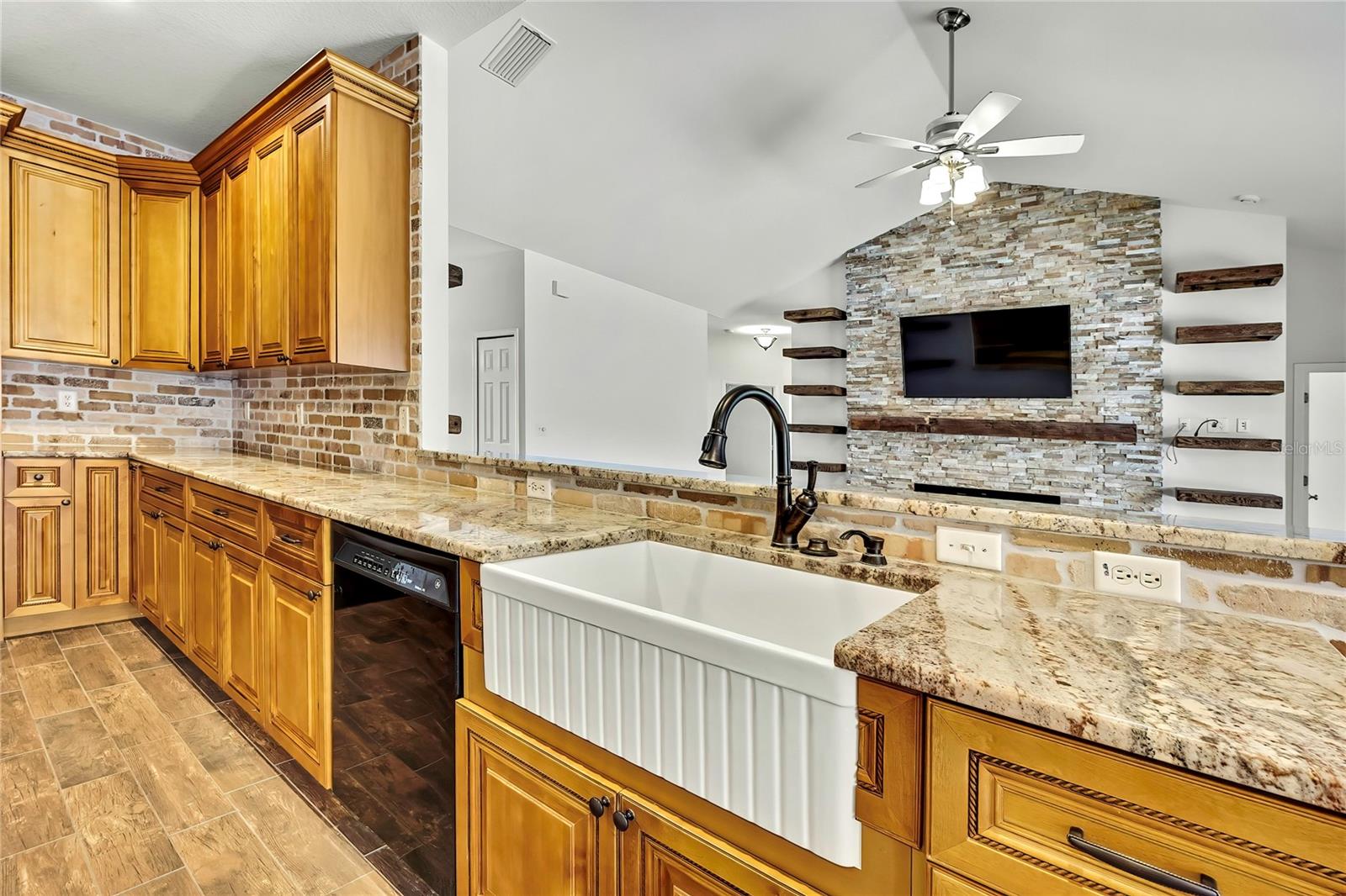 Image 19 of 65 For 22431 Panther Run Court