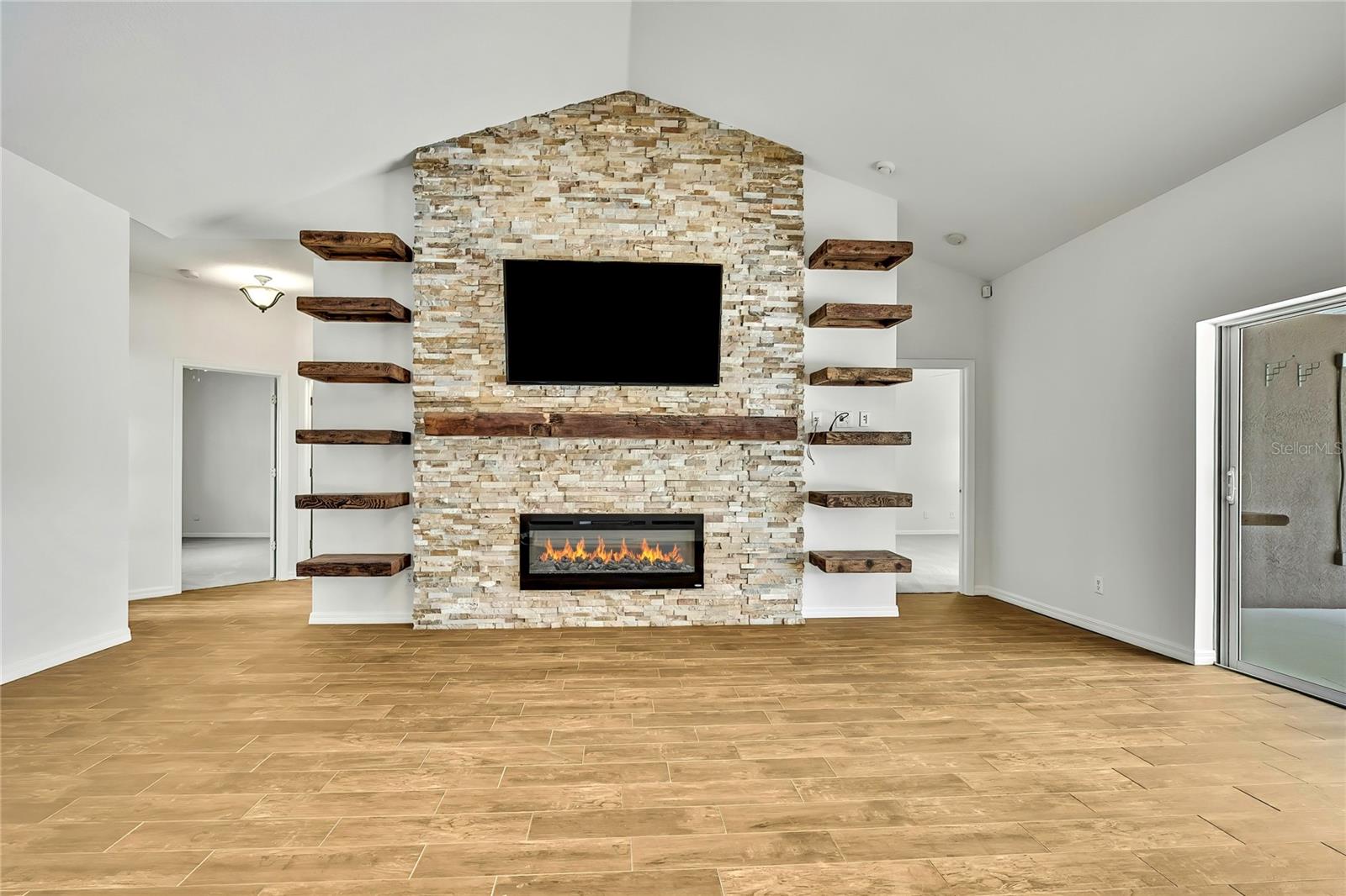 Image 24 of 65 For 22431 Panther Run Court