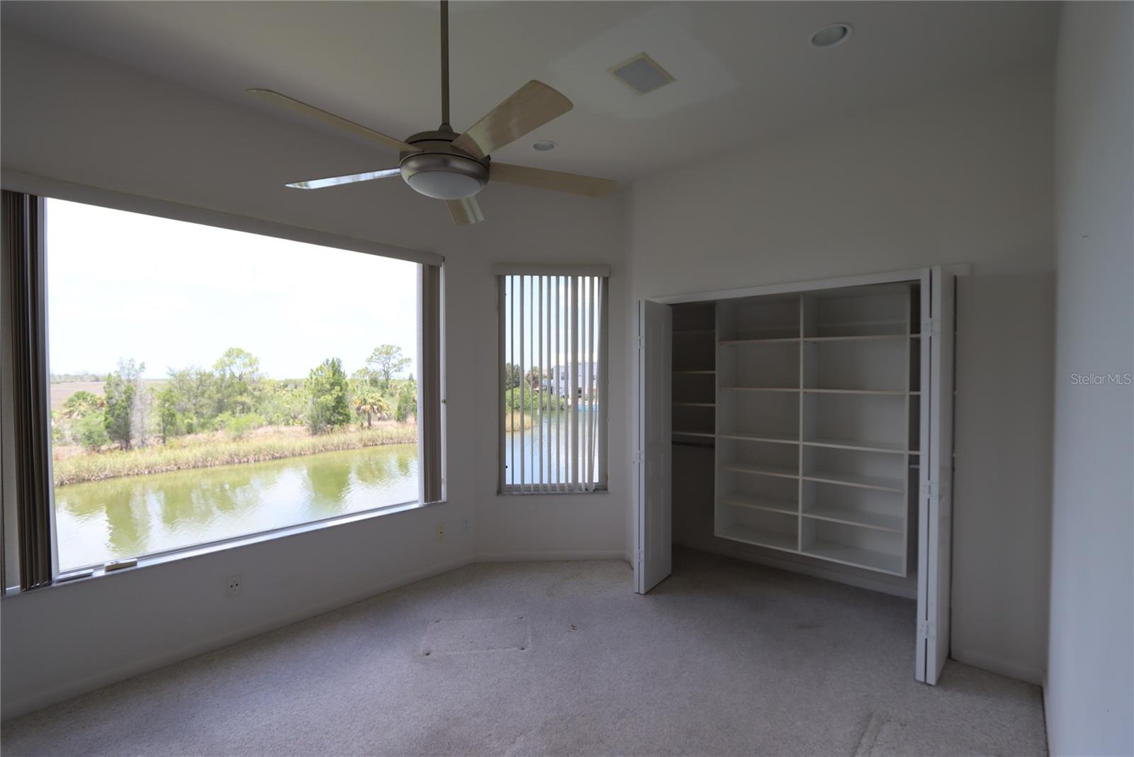 Listing photo id 10 for 3402 Amberjack Drive