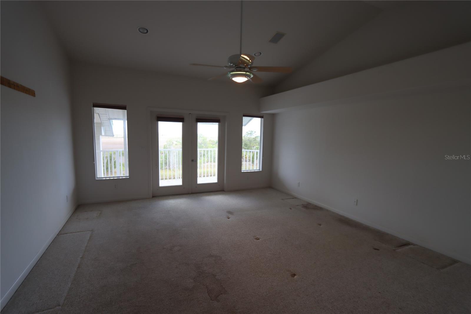 Listing photo id 16 for 3402 Amberjack Drive