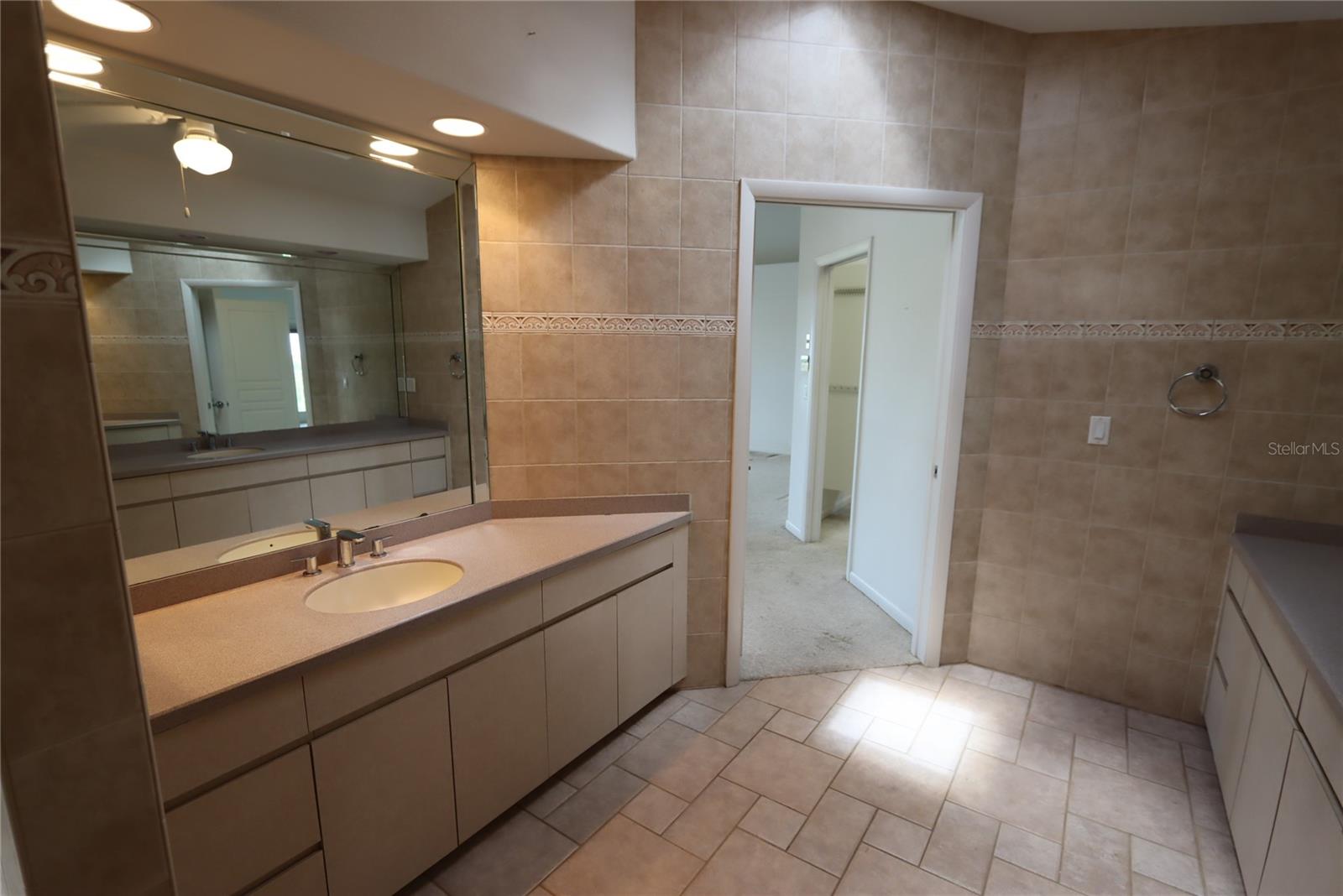 Listing photo id 19 for 3402 Amberjack Drive