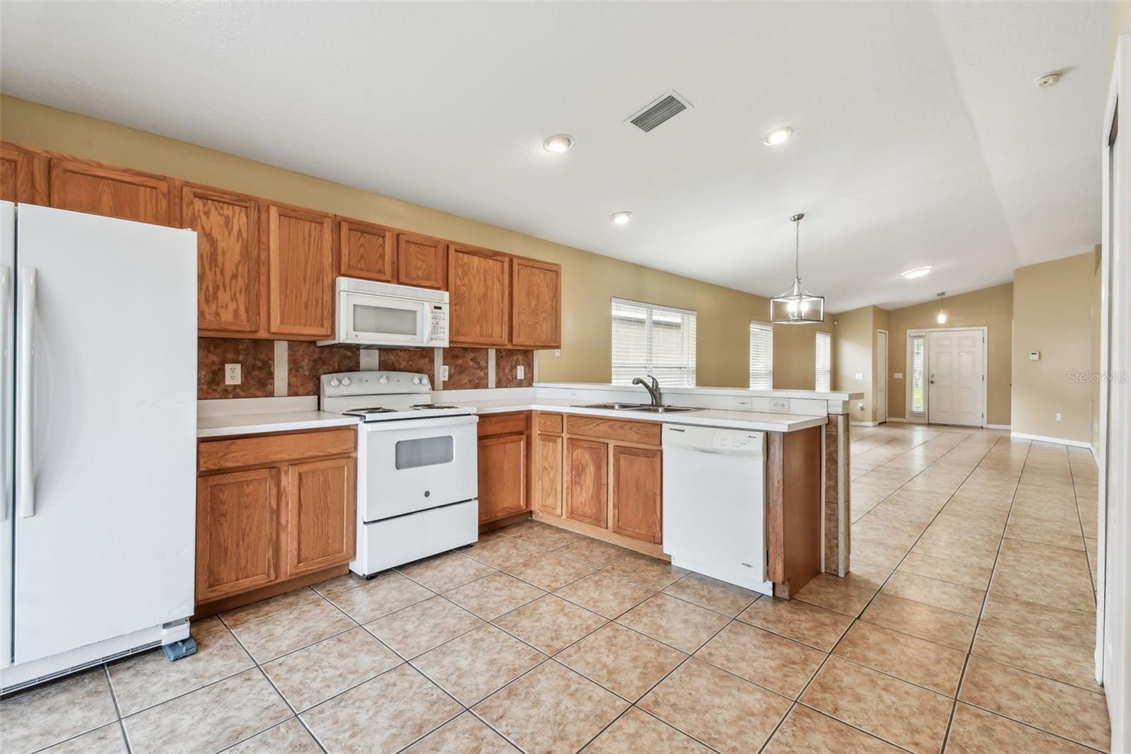 Image 11 of 45 For 8020 Carriage Pointe Drive