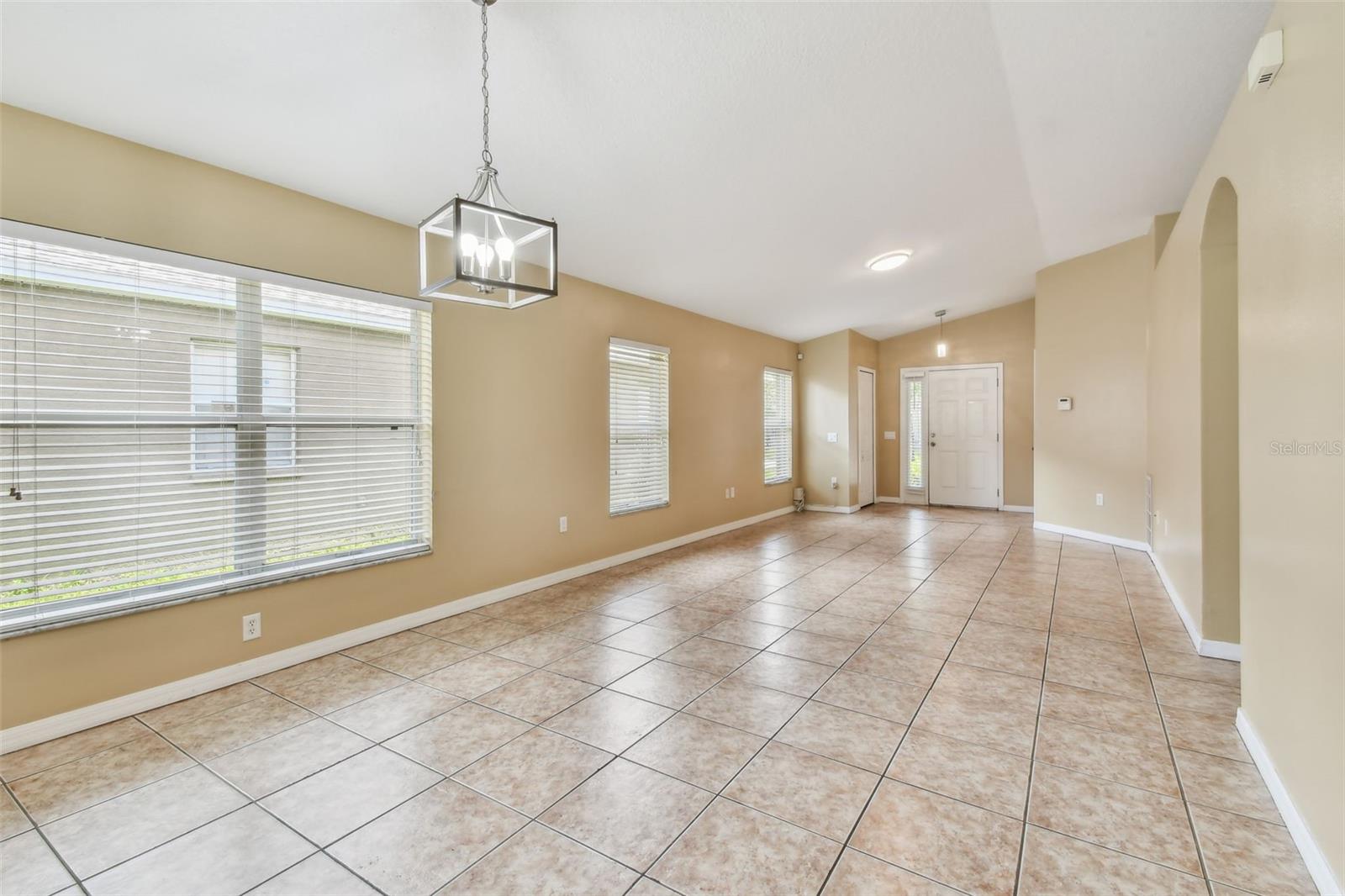 Image 6 of 45 For 8020 Carriage Pointe Drive
