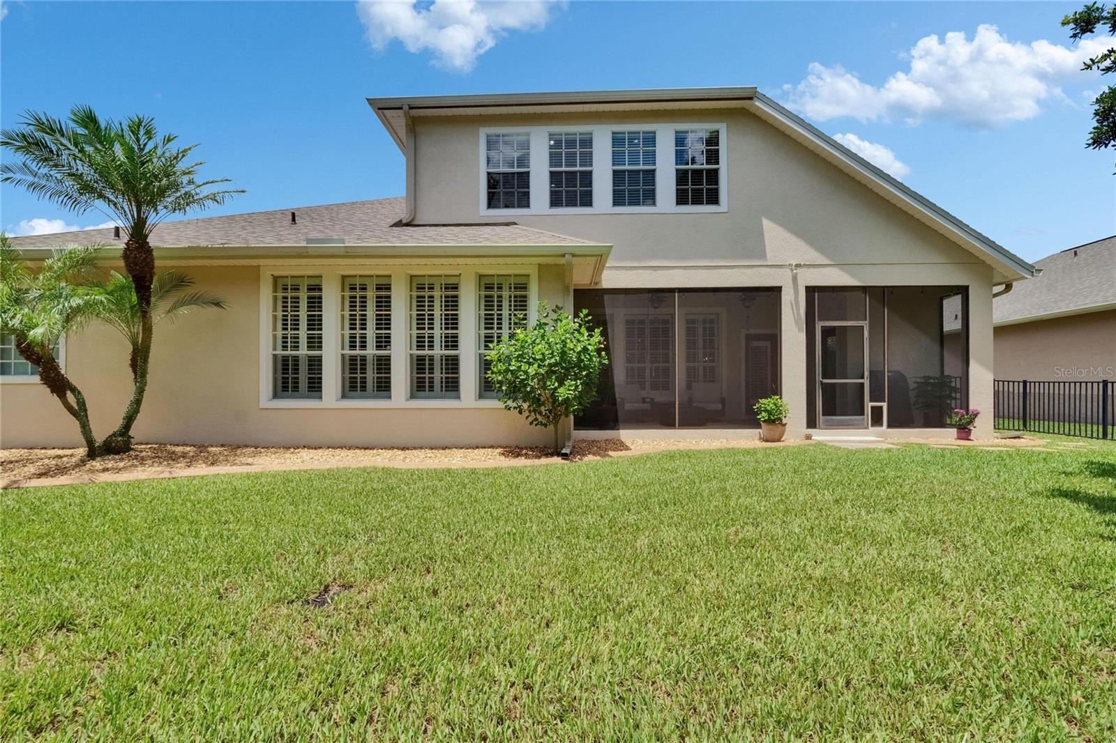 Listing photo id 65 for 8704 Winsome Way