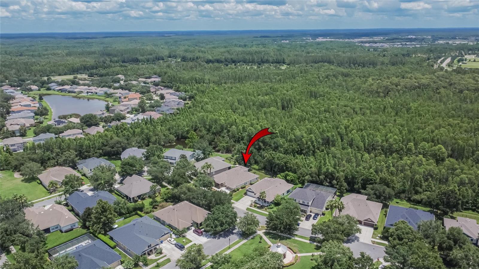 Listing photo id 73 for 8704 Winsome Way
