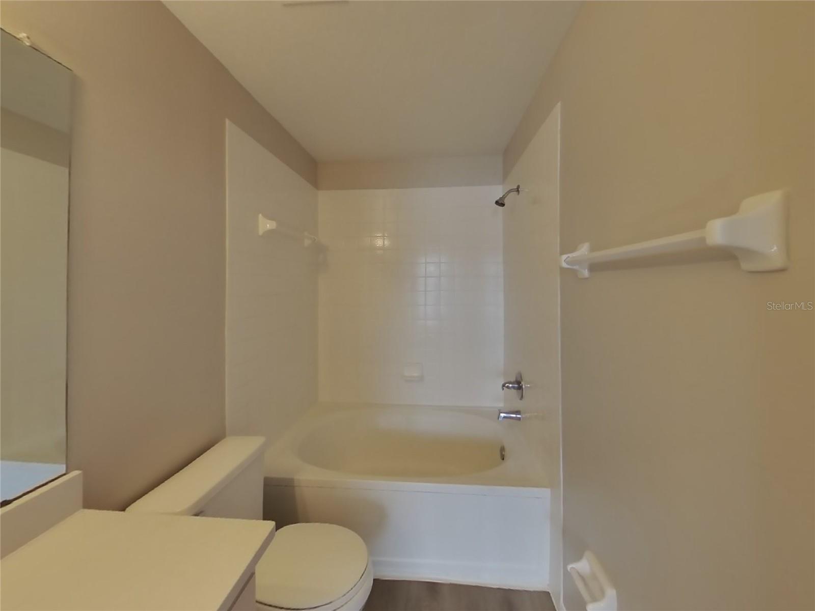 Image 14 of 17 For 1216 Cressford Place