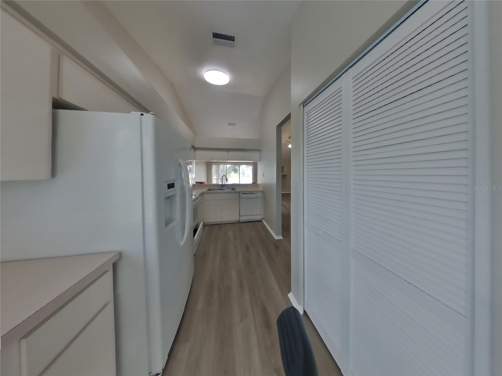 Image 6 of 17 For 1216 Cressford Place