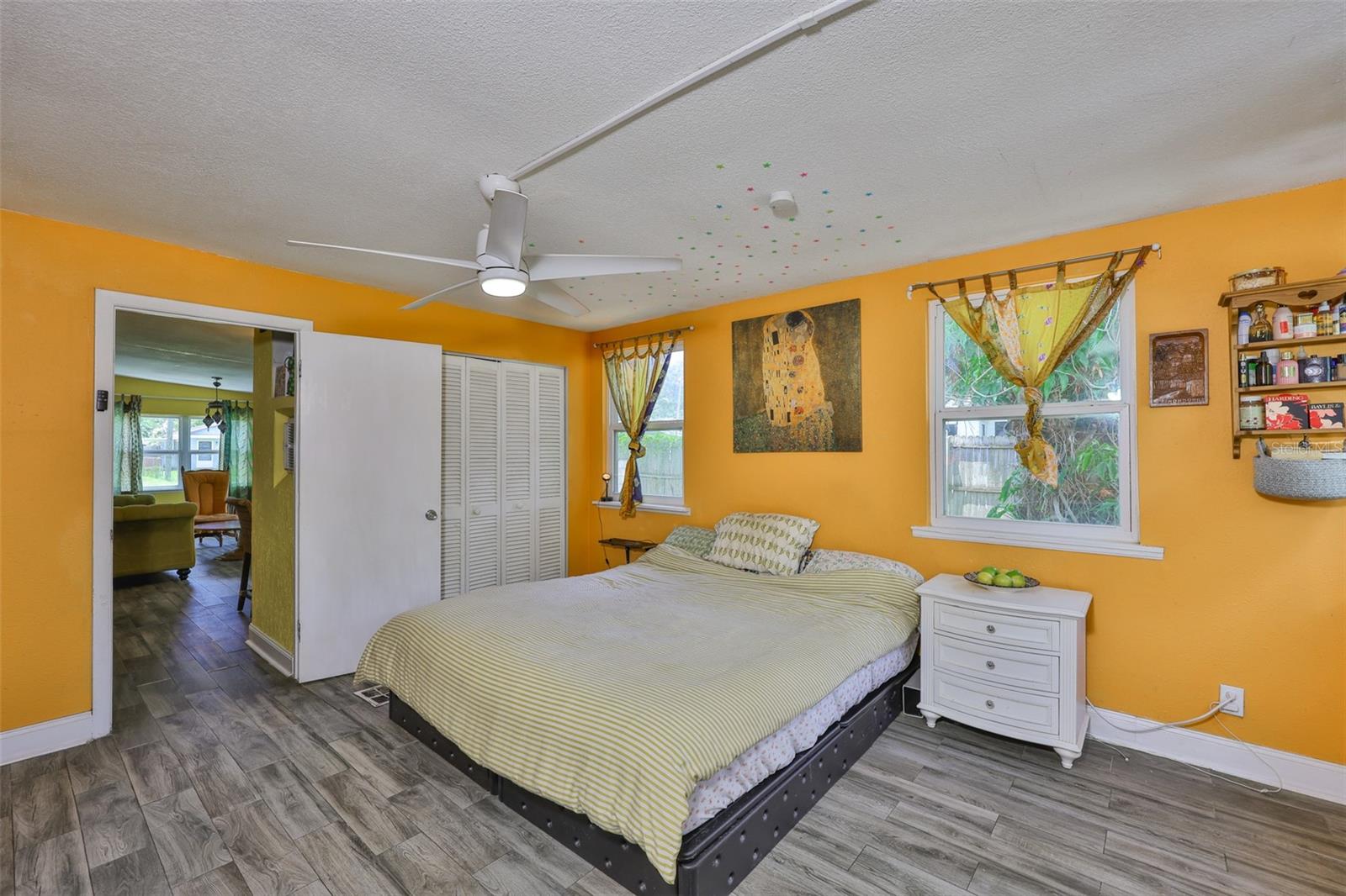Image 18 of 43 For 5840 39th Street N