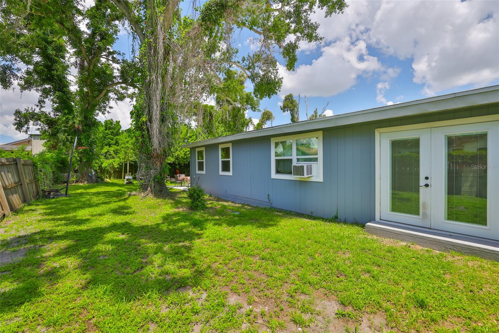 Image 28 of 43 For 5840 39th Street N