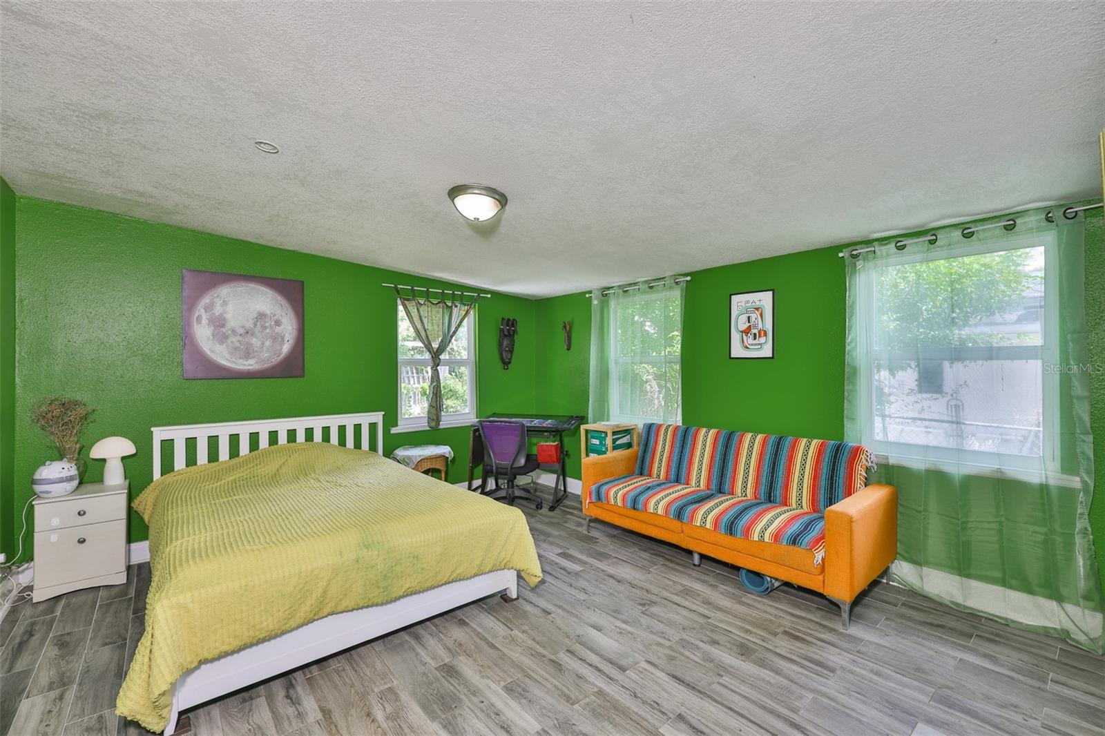 Image 4 of 43 For 5840 39th Street N