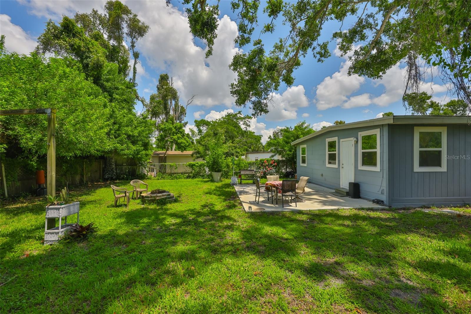 Image 5 of 43 For 5840 39th Street N