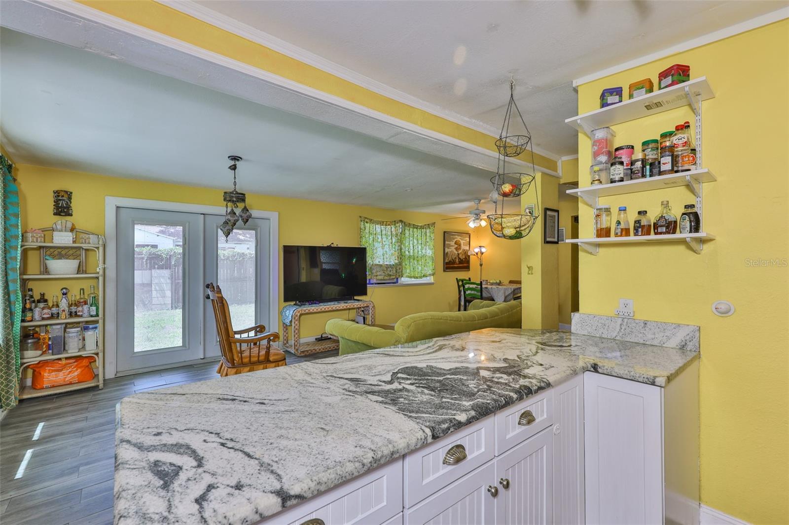 Image 7 of 43 For 5840 39th Street N