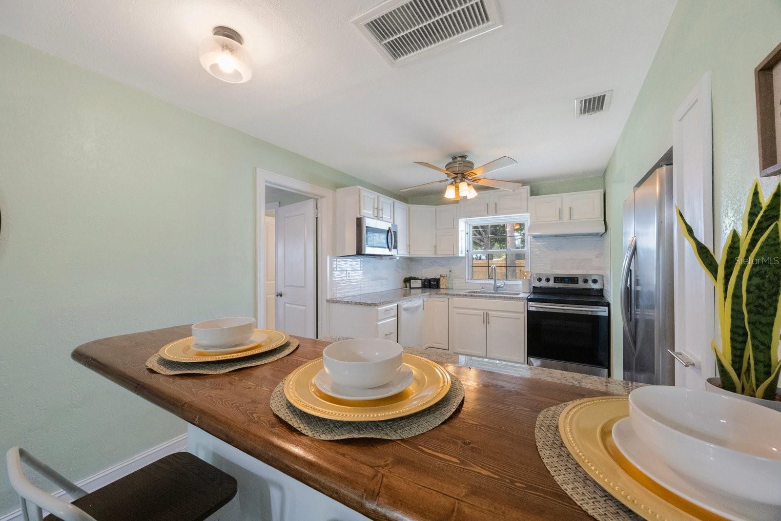 Image 12 of 42 For 6704 70th Avenue N