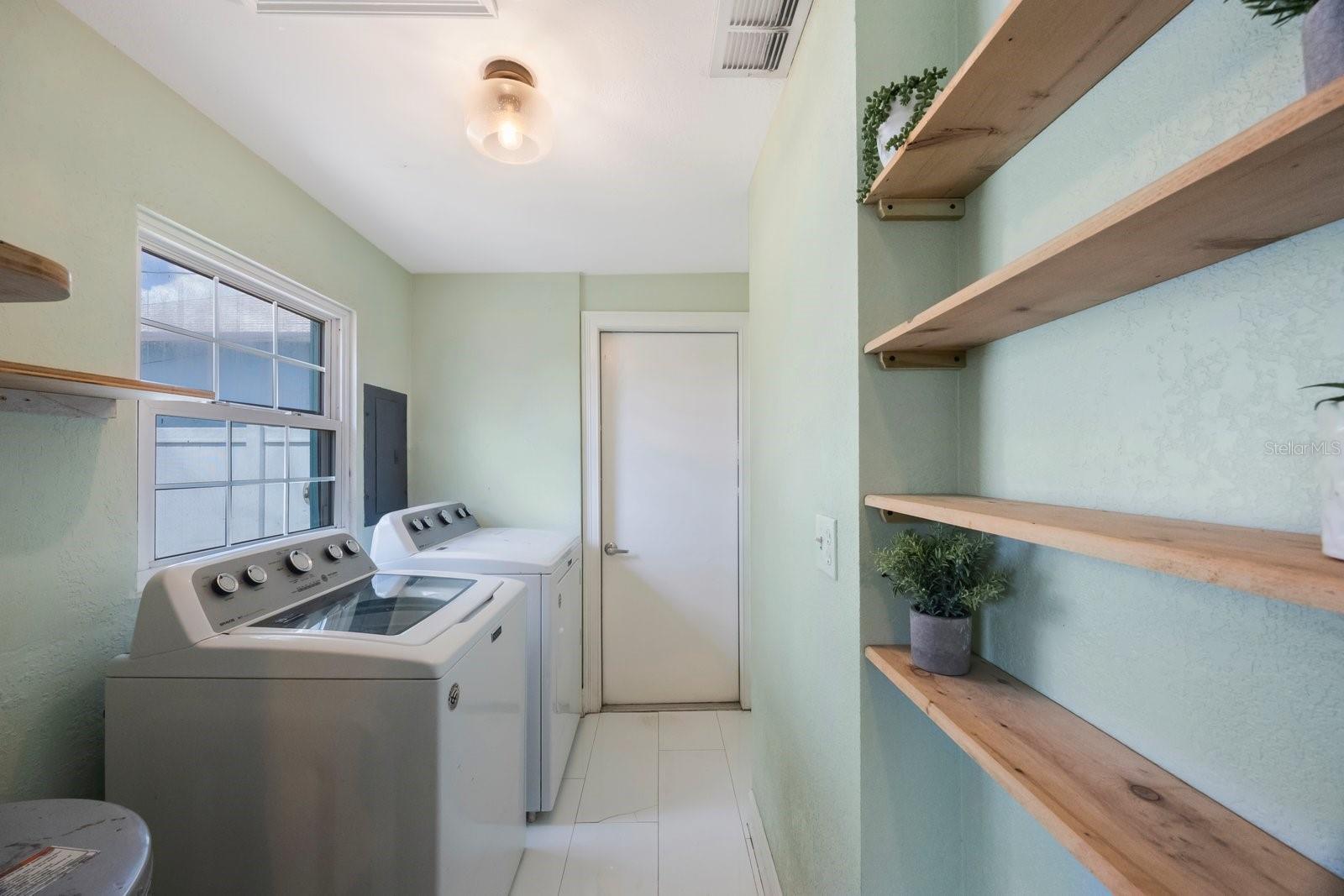 Image 19 of 42 For 6704 70th Avenue N