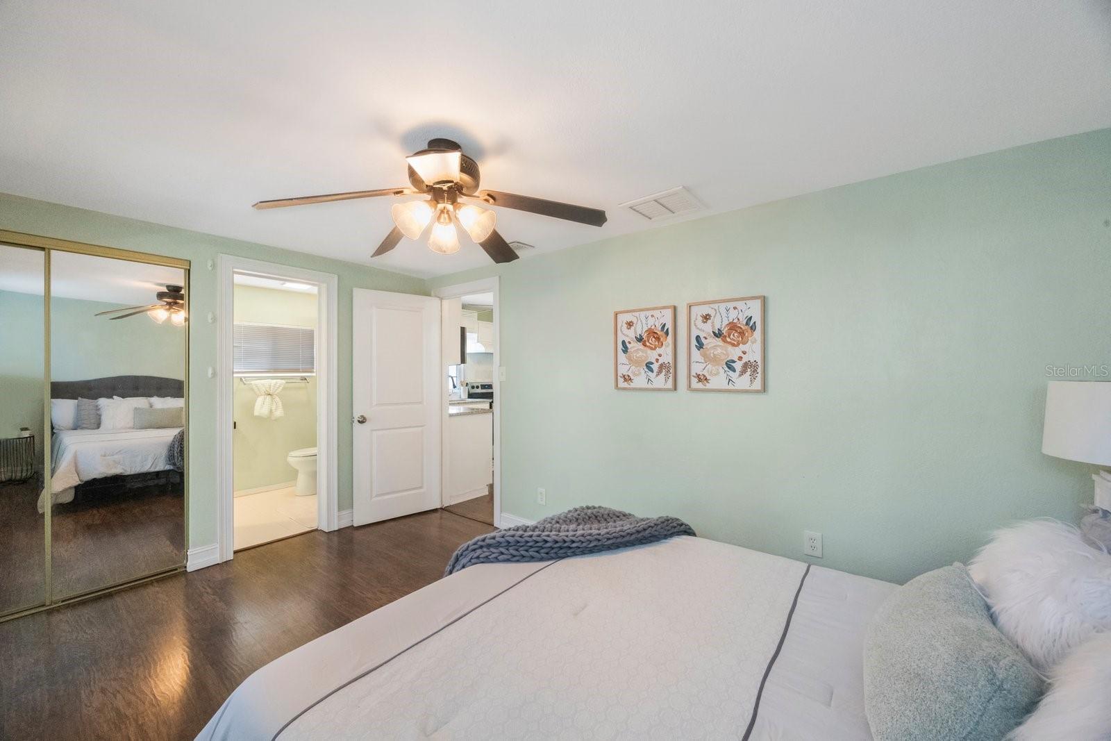 Image 20 of 42 For 6704 70th Avenue N