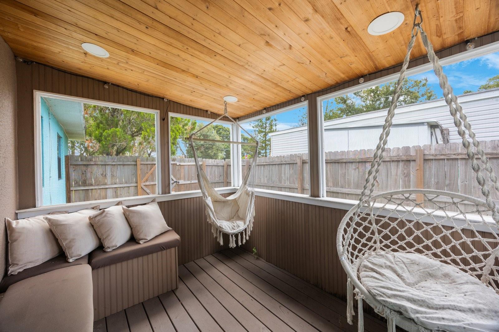 Image 29 of 42 For 6704 70th Avenue N