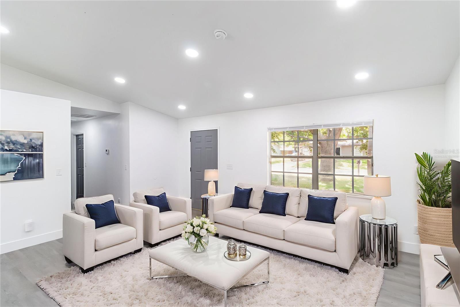 Listing photo id 9 for 22716 Penny Loop