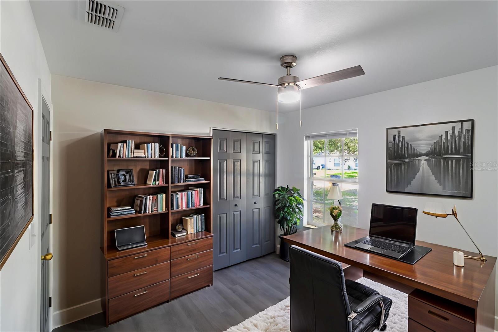 Listing photo id 18 for 22716 Penny Loop