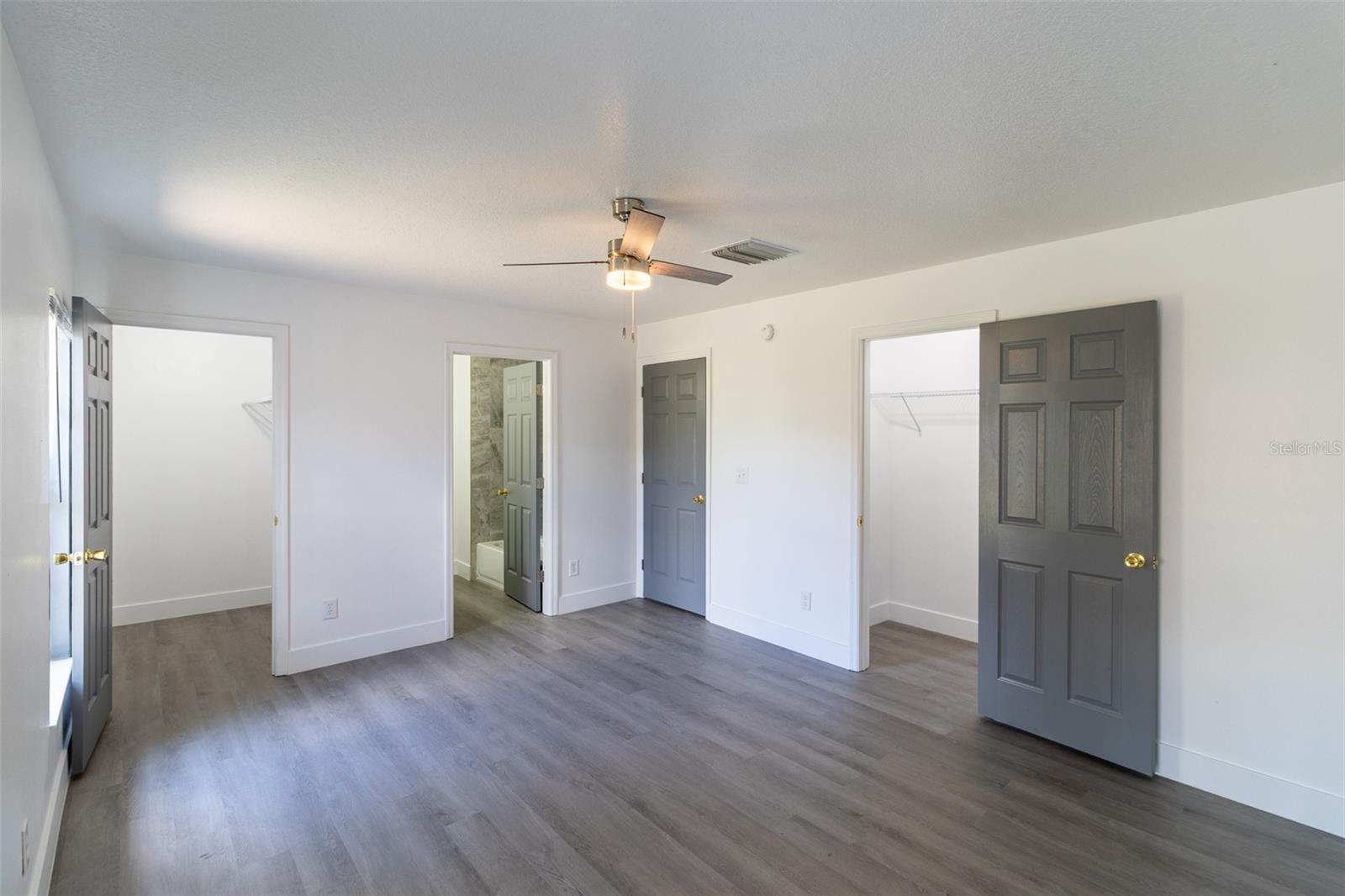 Listing photo id 23 for 22716 Penny Loop