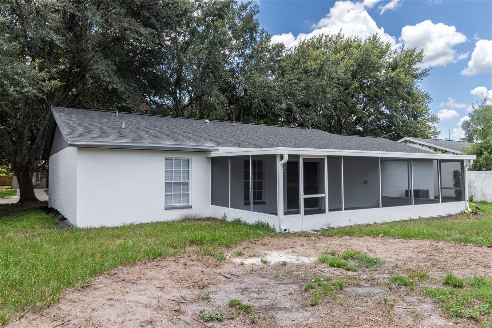 Listing photo id 32 for 22716 Penny Loop