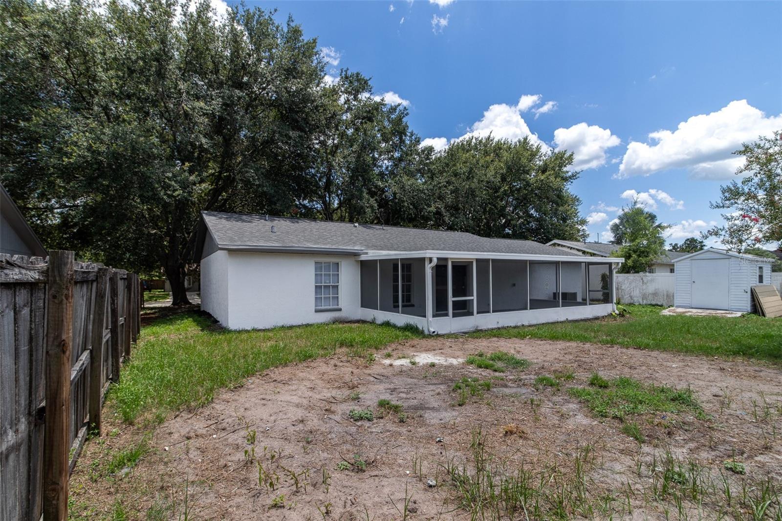 Listing photo id 33 for 22716 Penny Loop